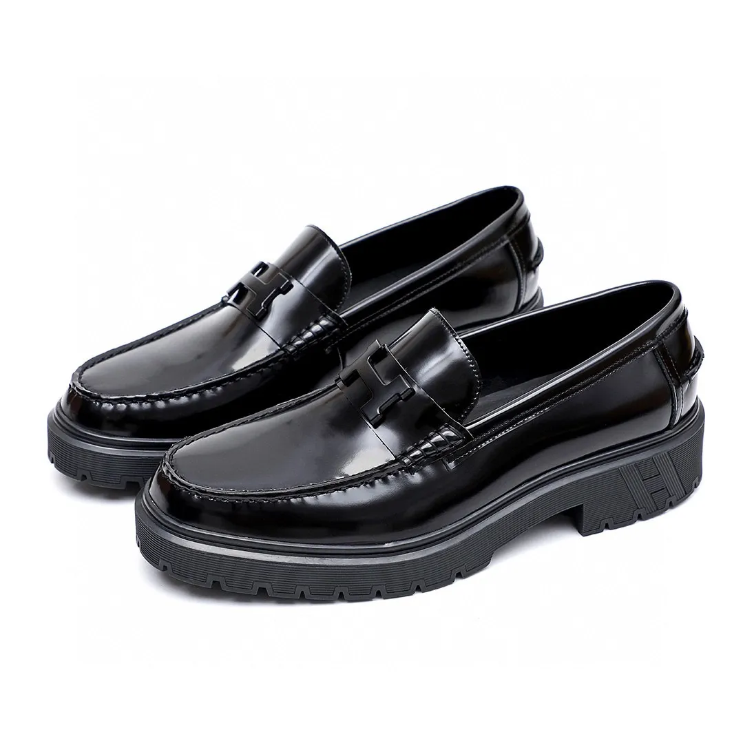 Men's shoes 💰700 💐[HERMES] popular men's shoes counter original items! The world's top brands...Luxury quality...//Fashion and high-end footwear 👍💪🏻...give you a low-key luxury comfort experience👍. The upper is made of pure Italian imported original open-edge beaded cowhide. Sweat-absorbent cowhide leather lining. Comfortable and breathable. The original rubber-plastic flower foam light outsole is high-end and classy. Luxurious and noble!! .. OEM factory shipment [Hug] stall.. Original plate. Welcome to taste..39-45 (38.45.46🉑️Customized)